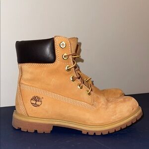 Timberland Classic Tan and Black Boots
